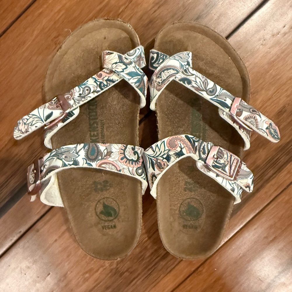 Birkenstock Kids size 27 Floral Print Sandals